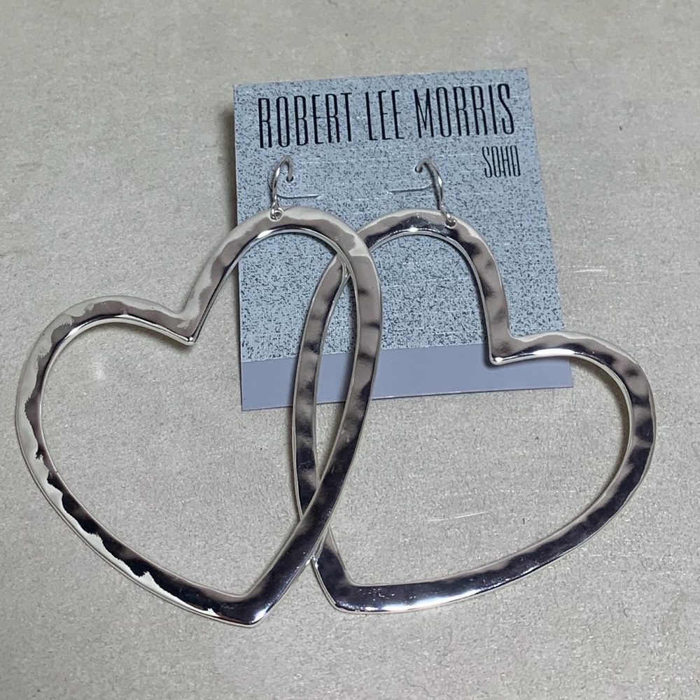 COPY - HAMMERED SILVER HEART EARRINGS - PIERCED